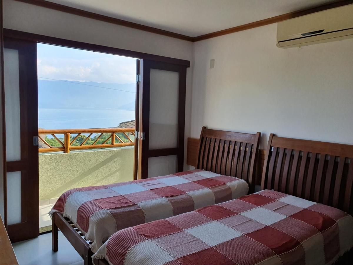 Bangalo Com Vista Para O Mar No Condominio Yacamim Ilhabela Praia Do Curral Luaran gambar